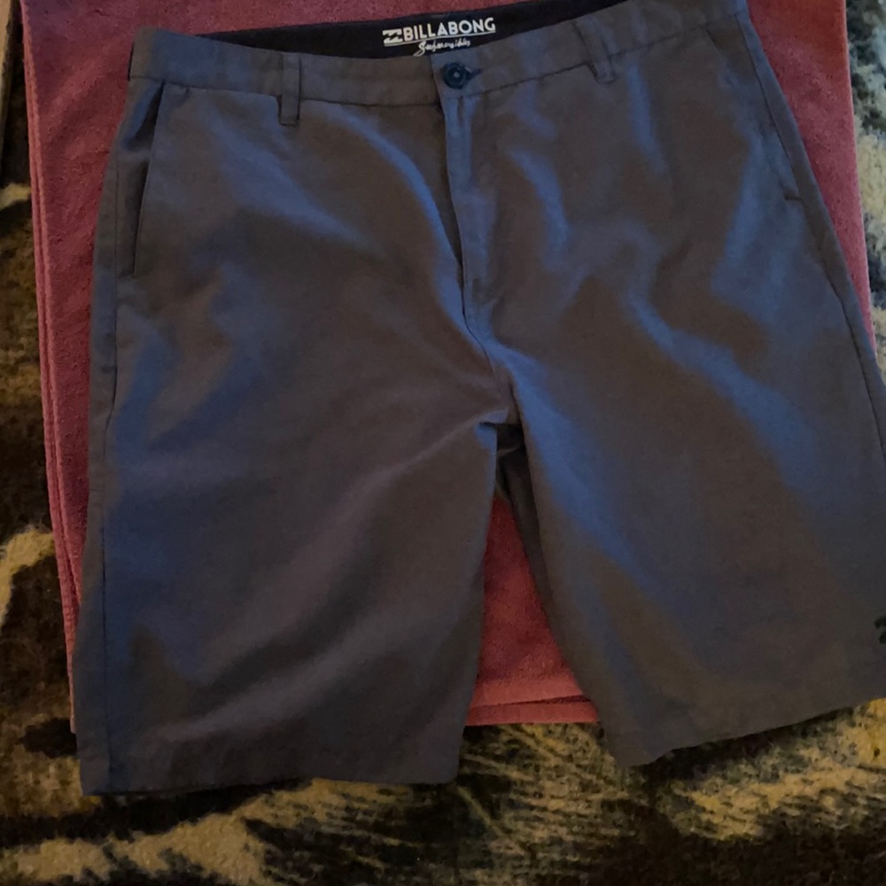 Men’s causal shorts plus wet to dry trunks